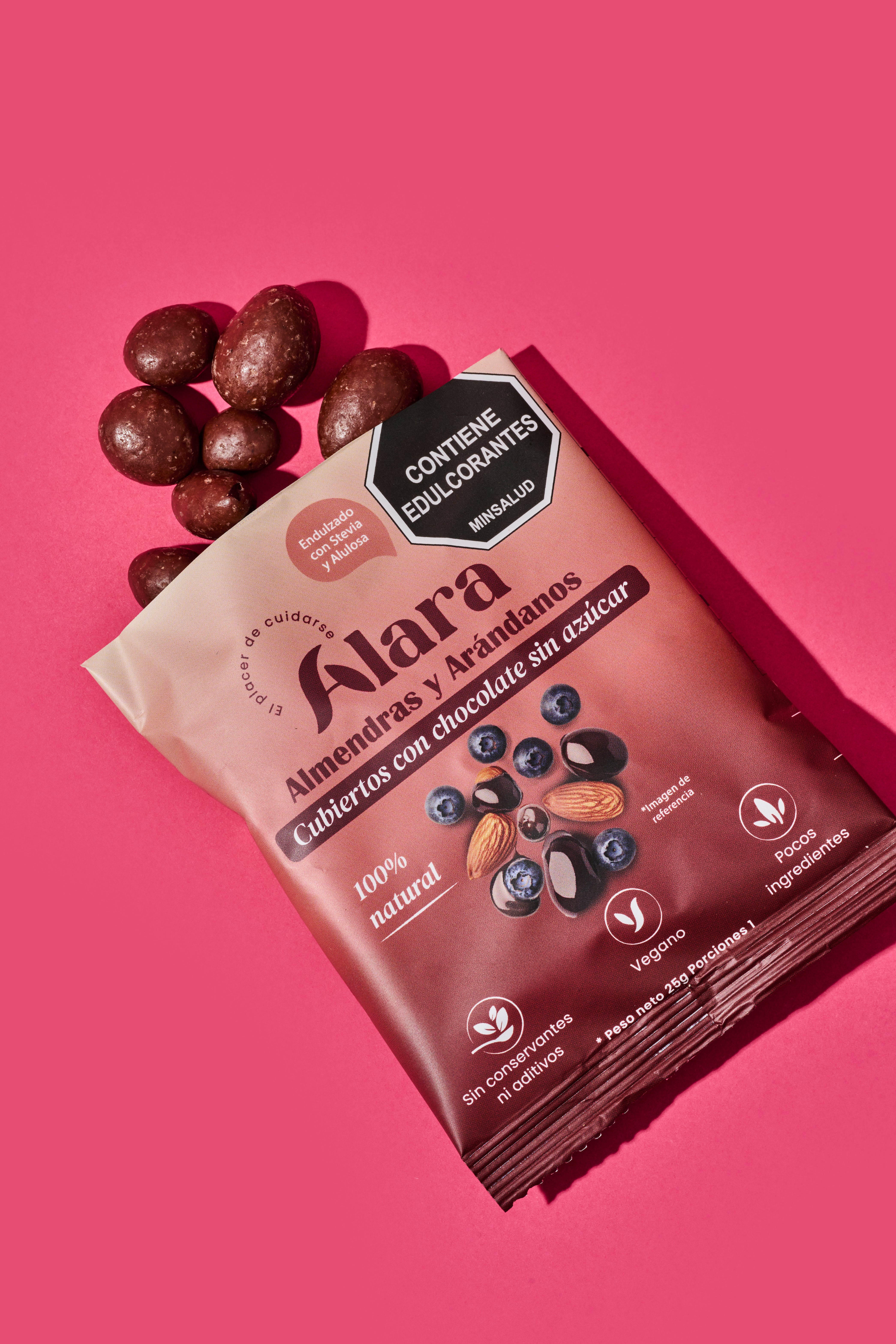 Snack de arándanos y almendras sin azúcar sin conservantes Alara Saludable Colombia