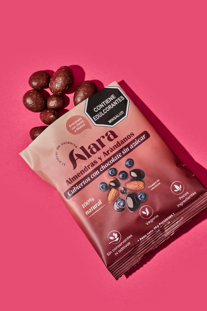 Snack de arándanos y almendras sin azúcar sin conservantes Alara Saludable Colombia