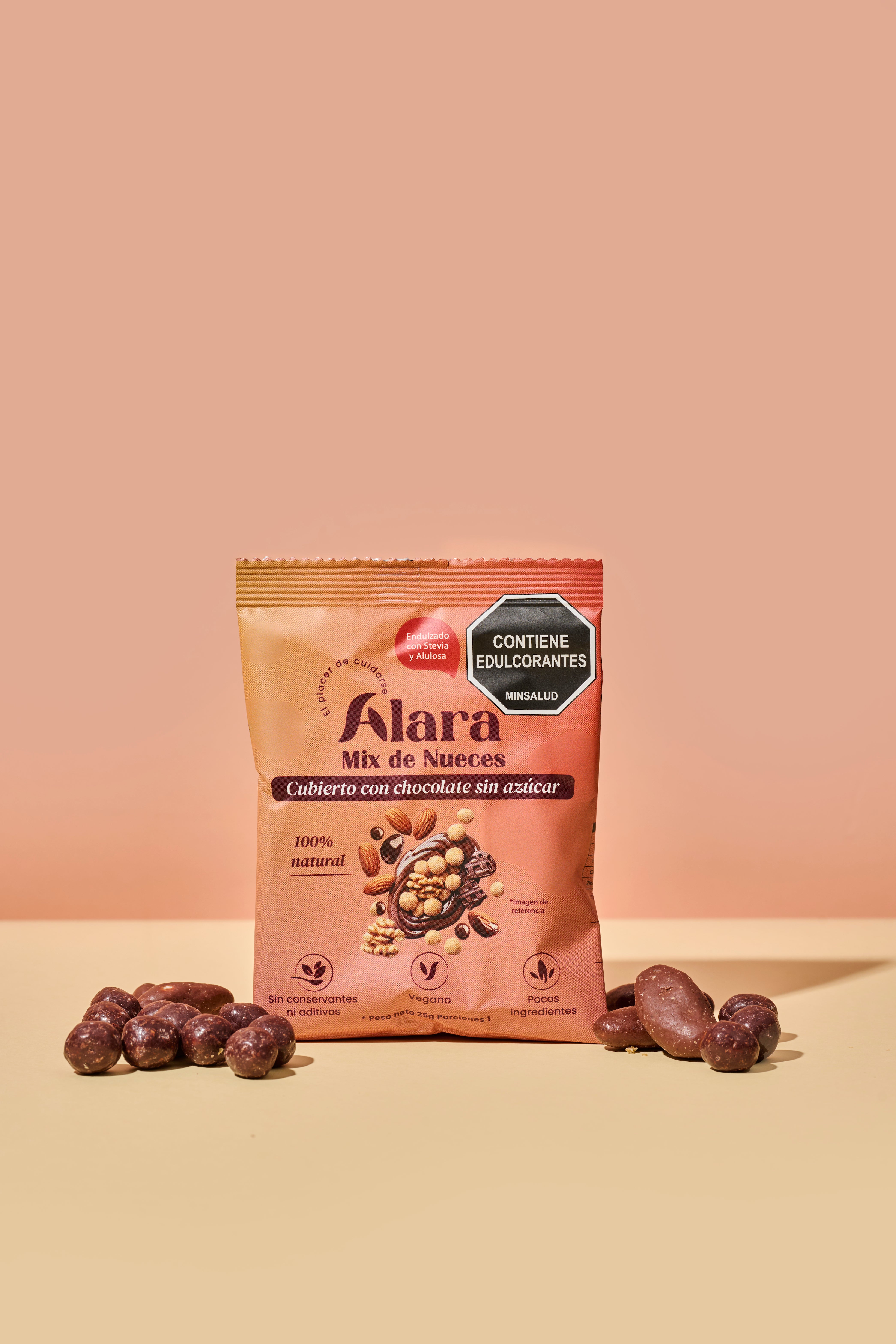 Caja de snacks de nuez almendras y quinoa sin azúcar Alara Saludable Colombia